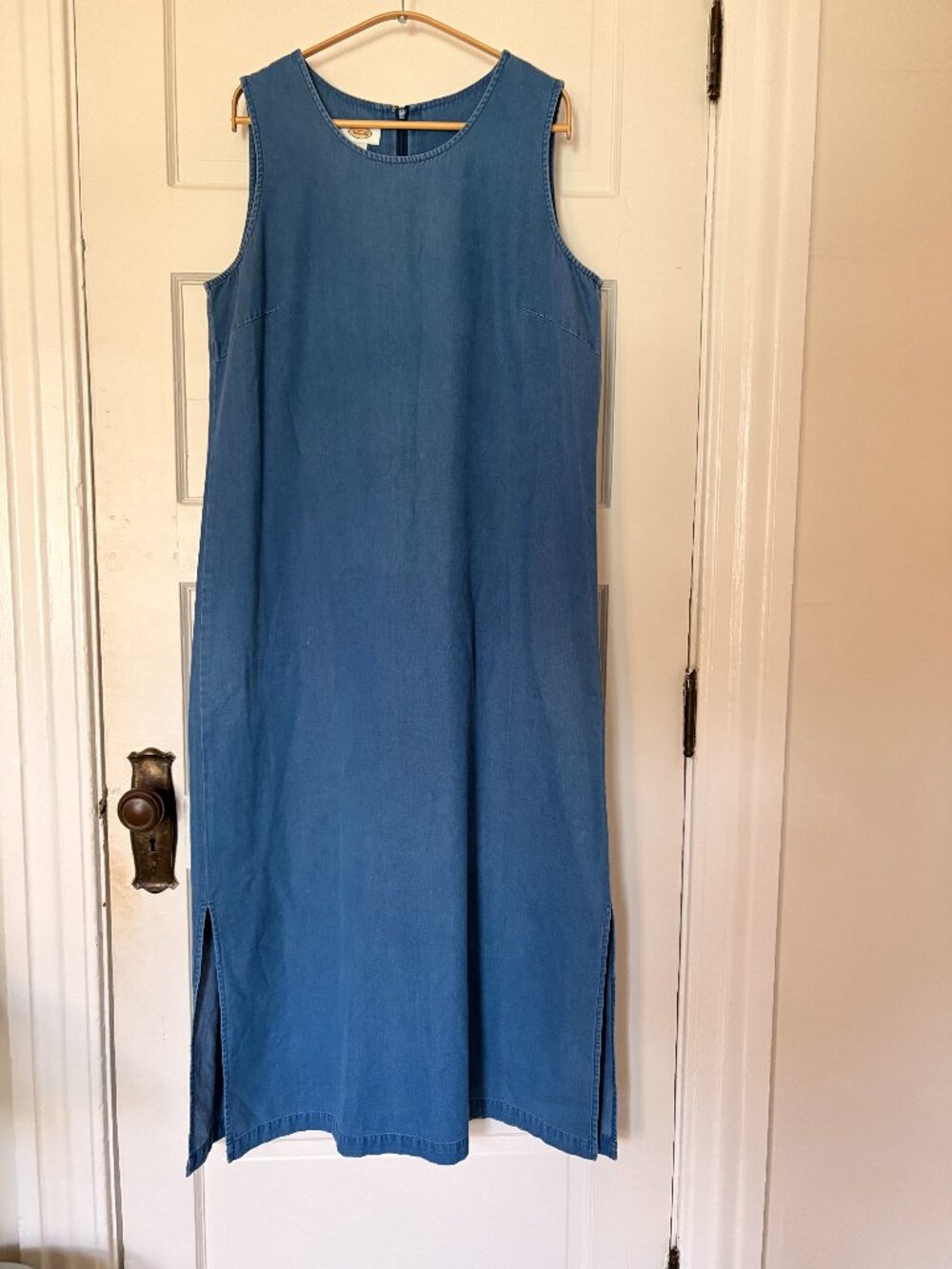 Vintage 1990s size 16 Chambray Midi Dress (Features the iconic vintage oval tag)